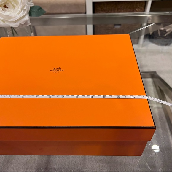 Hermes Gift Box - Picture 9 of 9